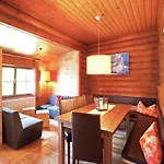 木屋 In Woergl Near Lift *
