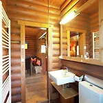 木屋 In Woergl Near Lift *