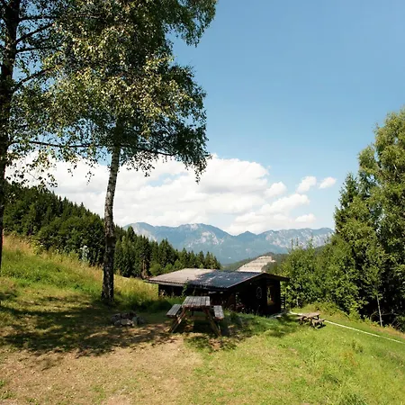 In Woergl Near Lift 布里克森谷地霍普夫加尔滕